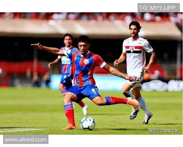 巴西联赛精彩对决克鲁塞罗迎战巴拉纳竞技队全场精彩瞬间回顾